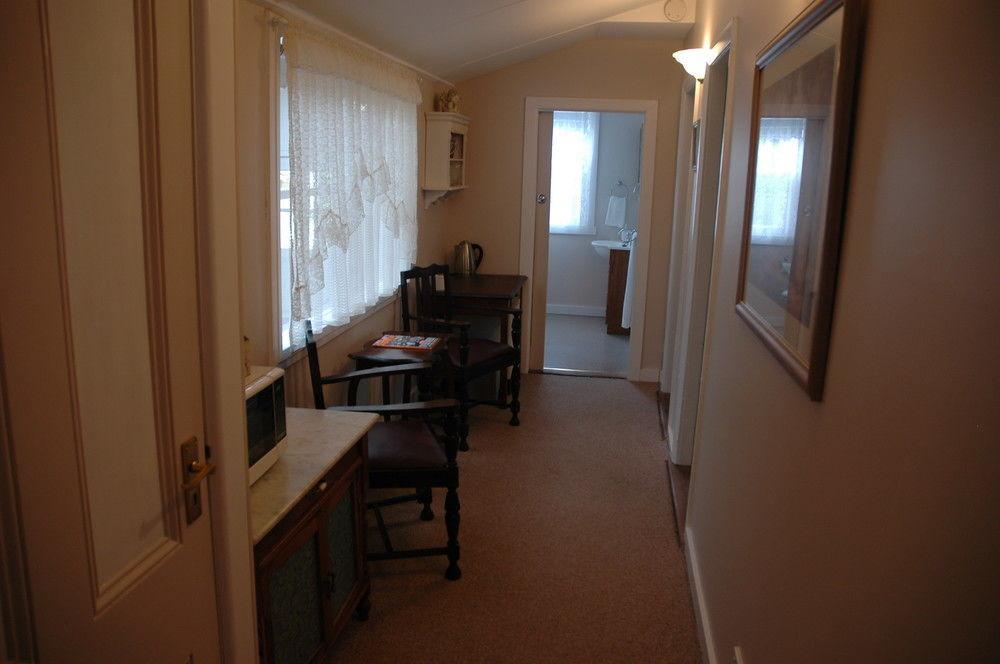 Heytesbury House Bed & Breakfast Cobden Exterior photo