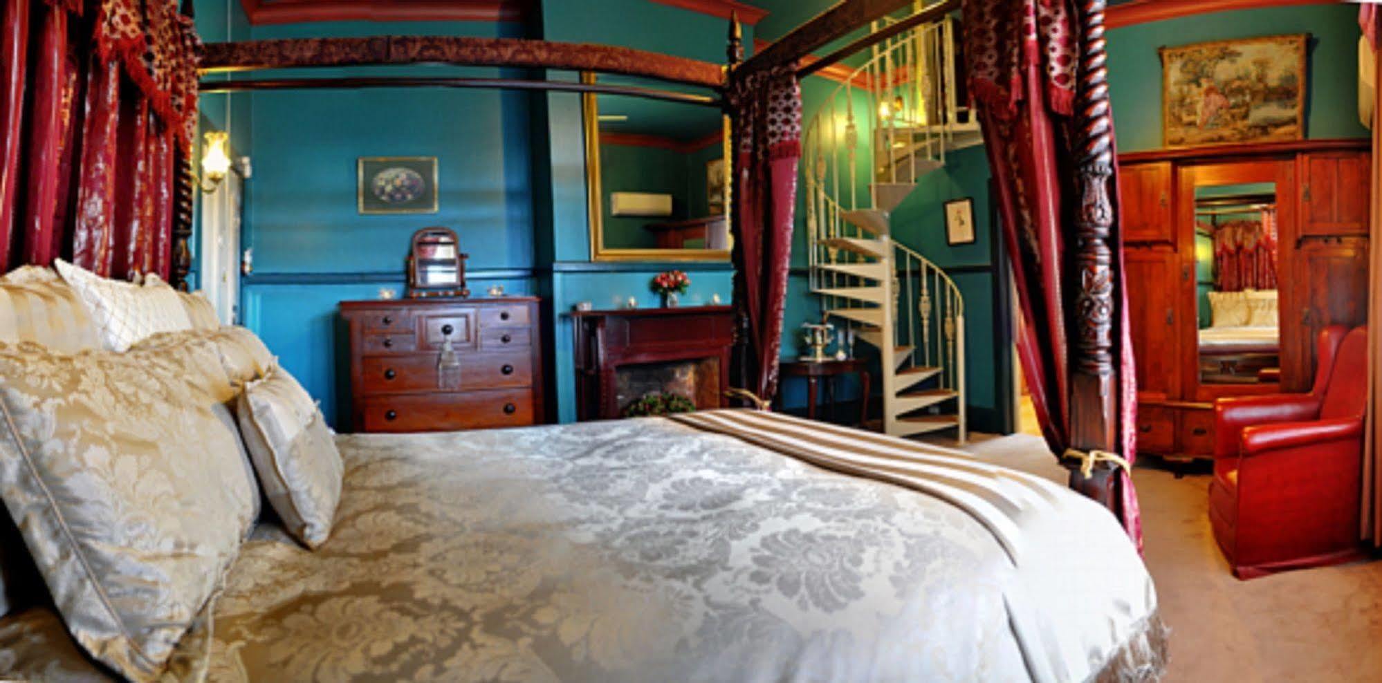 Heytesbury House Bed & Breakfast Cobden Exterior photo